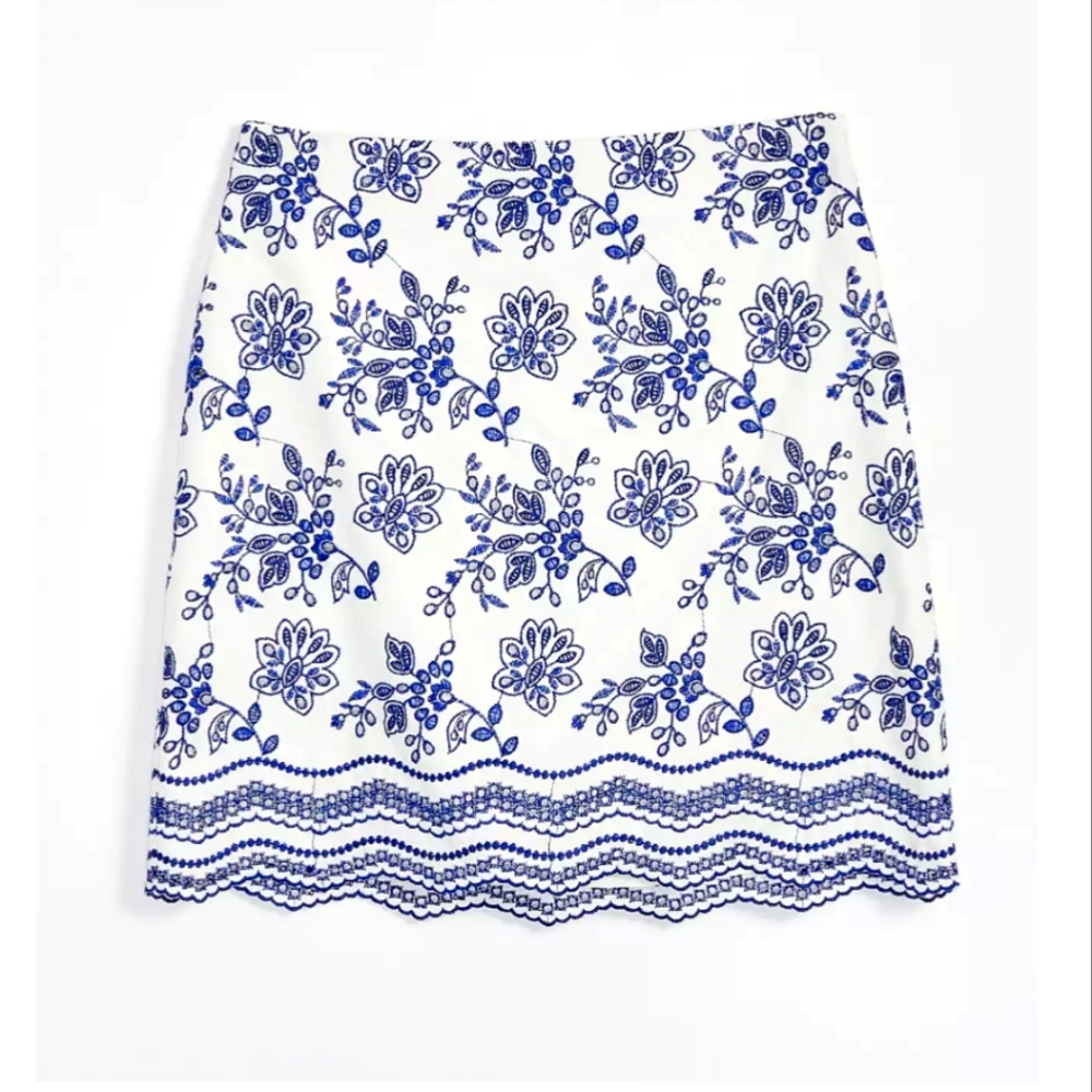NWT LOFT floral embroidered shift skirt